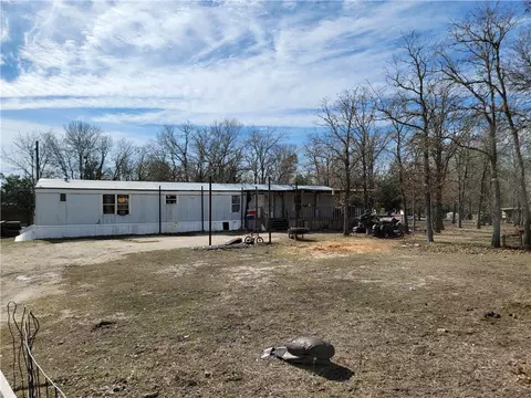 1337 Pin Tail Cv, Caldwell, TX 77836