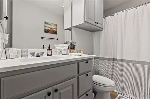 Bath - 2659 Symphony Park Dr, Bryan, TX 77802 photo 2 of 2