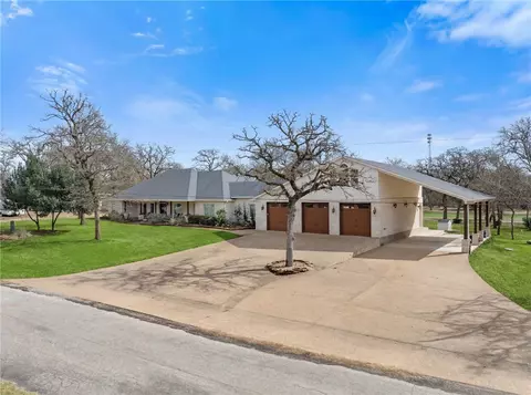 56 Sammy Snead Dr, Hilltop Lakes, TX 77871