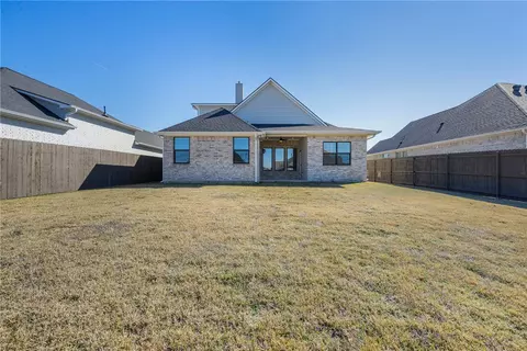 Exterior - 5022 Toscana Loop, Bryan, TX 77802 photo 8 of 9
