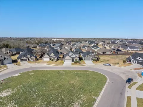 View/Area - 5022 Toscana Loop, Bryan, TX 77802 photo 2 of 3