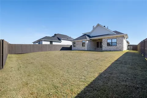 Exterior - 5022 Toscana Loop, Bryan, TX 77802 photo 6 of 9