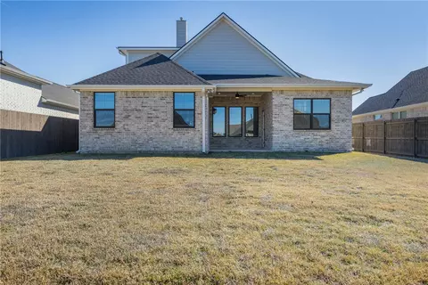 Exterior - 5022 Toscana Loop, Bryan, TX 77802 photo 7 of 9