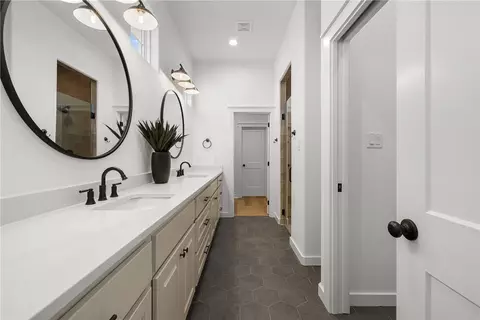 Entry Way - 5020 Toscana Loop, Bryan, TX 77802 photo 4 of 5