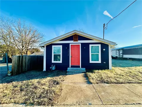 1214 Lowery St, Bryan, TX 77803
