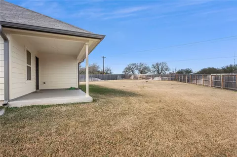 Exterior - 2078 Chief St, Bryan, TX 77807 photo 3 of 5