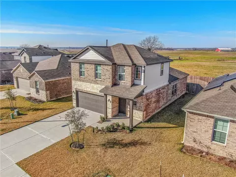 1908 Champions Dr, Navasota, TX 77868