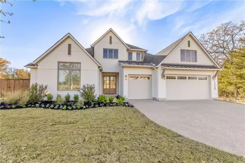 1706 Hidalgo Pass Ct, College Station, TX 77845