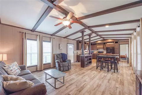 398 River Oaks Dr, Trinity, TX 75862 photo 6
