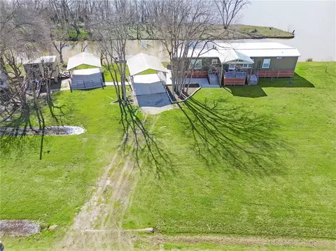 398 River Oaks Dr, Trinity, TX 75862 photo 2