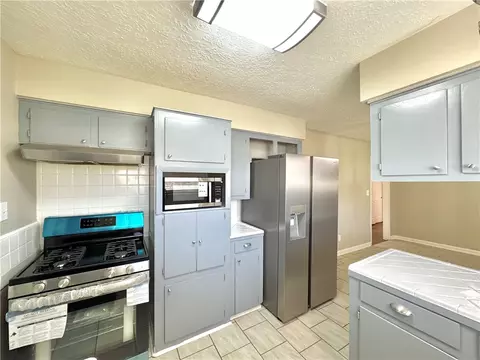 Kitchen - 404 Madeline Dr, Bryan, TX 77802 photo 5 of 5
