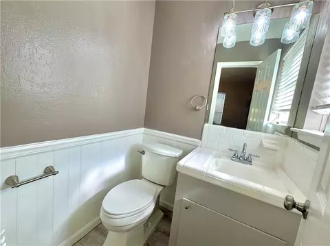 Bath - 404 Madeline Dr, Bryan, TX 77802 photo 1 of 5