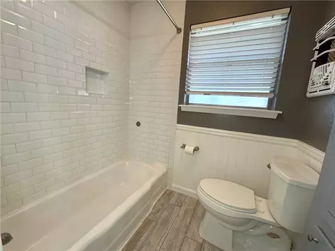 Bath - 404 Madeline Dr, Bryan, TX 77802 photo 4 of 5