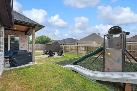 Exterior - 3032 Teller Dr, Bryan, TX 77808 photo 3 of 4