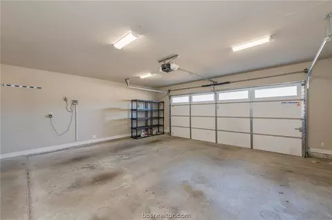 3045 Peterson Cir, Bryan, TX 77802 photo 32