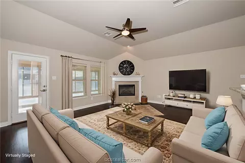 3045 Peterson Cir, Bryan, TX 77802 photo 7