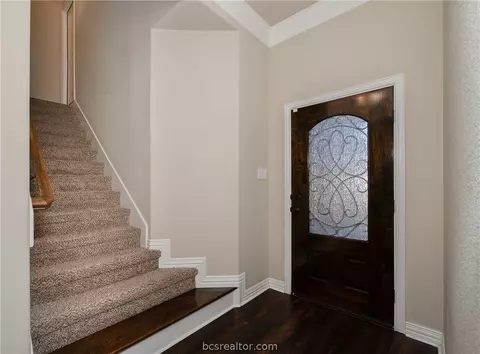 3045 Peterson Cir, Bryan, TX 77802 photo 5