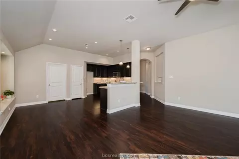3045 Peterson Cir, Bryan, TX 77802 photo 10