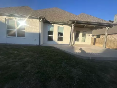 2905 Captain Ct, Bryan, TX 77808 photo 2