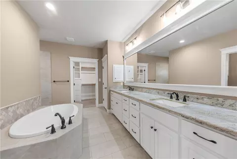 3520 Foxcroft Path, Bryan, TX 77808 photo 11