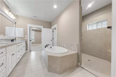 3520 Foxcroft Path, Bryan, TX 77808 photo 12