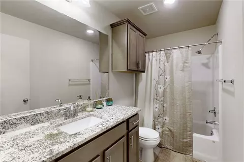 Bath - 2145 Heritage Meadow Ln, Bryan, TX 77803 photo 2 of 2