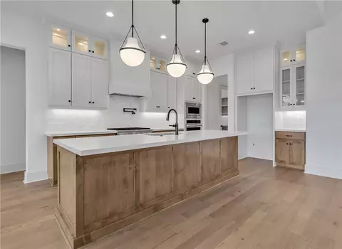 Kitchen - 7032 Skipping Rock Path, Bryan, TX 77808 photo 2 of 5