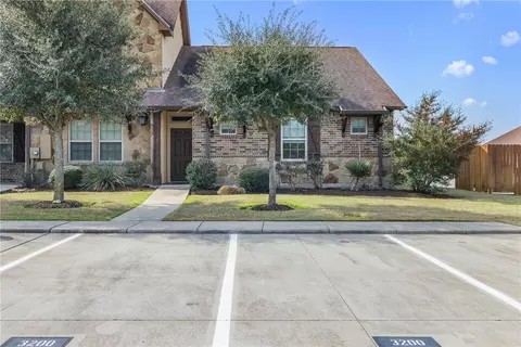 3200 Cullen Trl, College Station, TX 77845