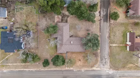 View/Area - 506 Maple St, Calvert, TX 77837 photo 3 of 6