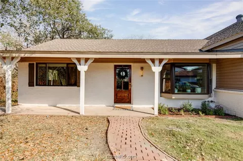 1013 Lyceum Ct, College Station, TX 77840
