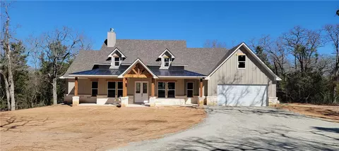 2708 Yorkshire Trl, Franklin, TX 77856