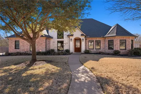720 Plum Hollow Dr, College Station, TX 77845