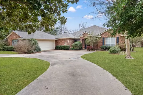 9 Sammy Snead Dr, Hilltop Lakes, TX 77871