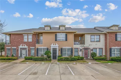 403 Forest Dr, College Station, TX 77840