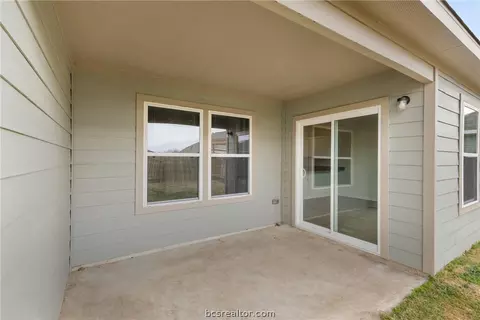 Exterior - 6018 Crest Bridge Ct, Bryan, TX 77807 photo 4 of 5