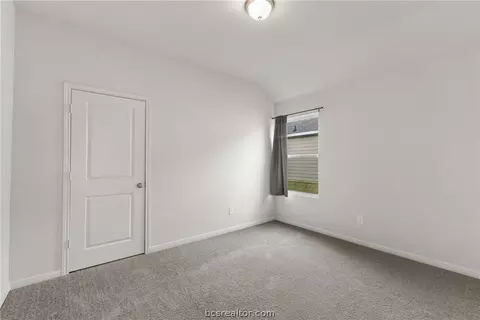 Bedroom - 6018 Crest Bridge Ct, Bryan, TX 77807 photo 8 of 9