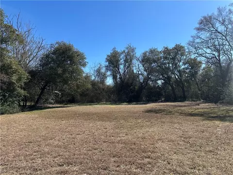 2405 Southside Dr, Bryan, TX 77803