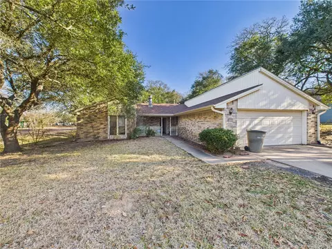 3015 Westwood Main Dr, Bryan, TX 77807
