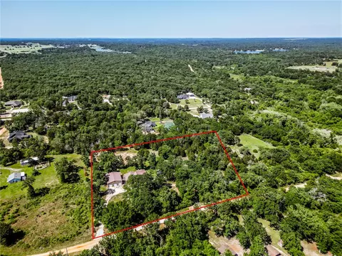 325 Planter Pointe Dr, Normangee, TX 77871