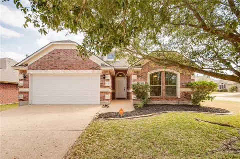200 Passendale Ln, College Station, TX 77845