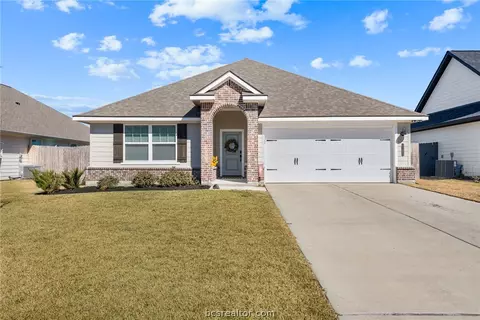 3165 Charge Ln, Bryan, TX 77808