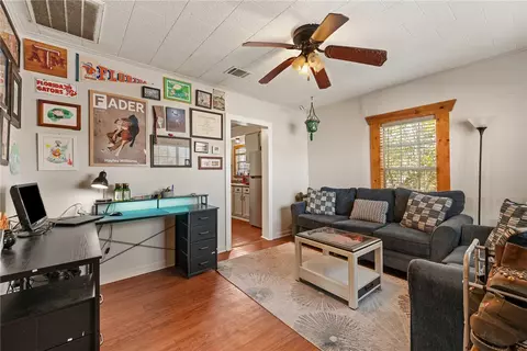 Living - 1014 Suncrest St, Bryan, TX 77803 photo 1 of 1