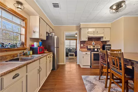 Other - 1014 Suncrest St, Bryan, TX 77803 photo 4 of 8