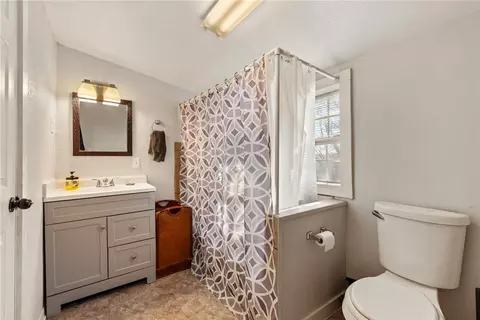 Bath - 1014 Suncrest St, Bryan, TX 77803 photo 1 of 1