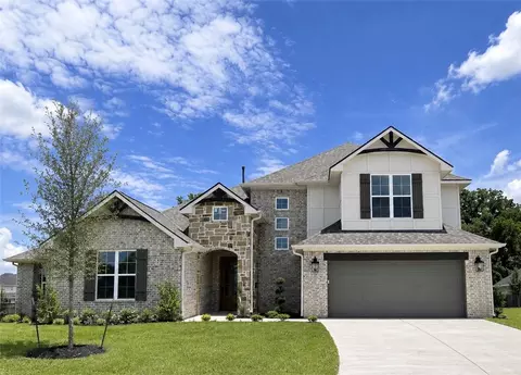 1817 Register Ct, College Station, TX 77845