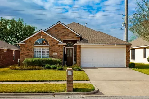 3209 Broadmoor Dr, Bryan, TX 77802