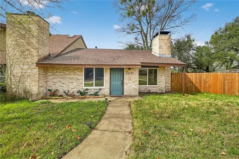 2419 Memorial Dr, Bryan, TX 77802