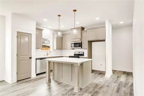 Kitchen - 209 Lock Ln, Bryan, TX 77803 photo 1 of 4