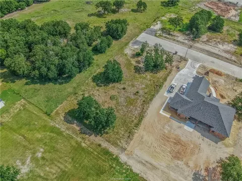4400 Williams Creek Dr, College Station, TX 77845