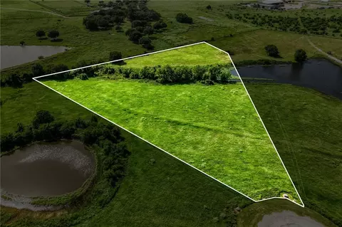 1070 Sledge Ct, Chappell Hill, TX 77426